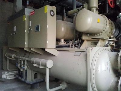 螺桿式冷水機(jī)組與離心式冷水機(jī)